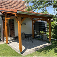 Pergola k sezení při dešti